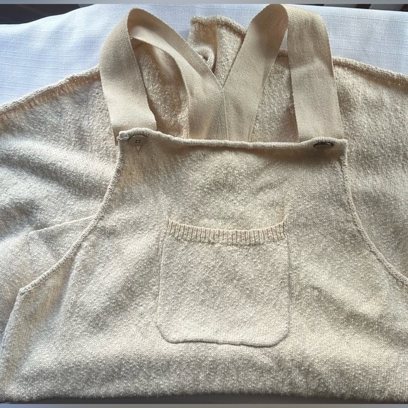 Bohme women’s Cream Short Overalls with Front Pocket, size M - Picture 4 of 7